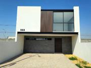 Casas Nuevas en Bosques de Breda