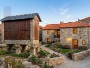 Casas para recuperar em Aldeia Preservada de Carvalho de...