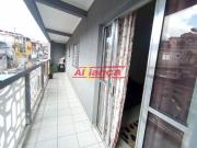 Casas residenciais 4 casas no total de 5 dormitórios e 4...