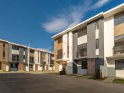 CASA VIP EN VENTA CON PATIO EN CONDOMINIO RICAURTE CUENCA