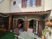 Casa/sobrado à venda com 220 m2, 3 quartos, quintal e 3...