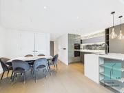 Cascade Way, London W12, 2 bed flat to rent, £3,950 pcm...