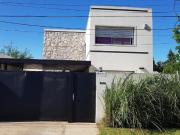 CasCasa venta Fisherton 4 dormitorios c/patio pileta...