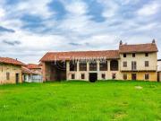 Cascina in vendita a Poirino