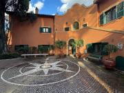 Case e ville in affitto di 1000 m²