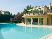Case e ville in affitto di 1000 m² in Largo dell&apos...