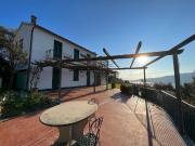 Case e ville in affitto di 180 m² in Via Cornice di...