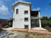 Case e ville in affitto di 185 m² in Galleria Cameccia