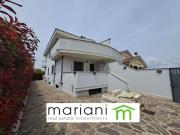 Case e ville in affitto di 198 m² in Vico Consorti