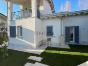 Case e ville in affitto di 200 m² in Via ALLENDE