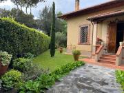 Case e ville in affitto di 200 m² in Via San Camillo