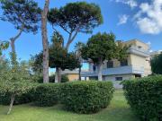 Case e ville in affitto di 230 m² in Via Montenuovo...