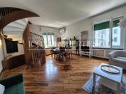 Case e ville in affitto di 230 m² in Via Pietro Maroncelli