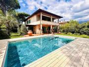 Case e ville in affitto di 250 m²
