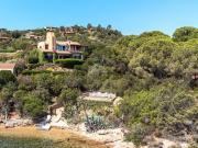 Case e ville in affitto di 250 m² in Via aldia bianca