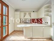 Case e ville in affitto di 256 m²