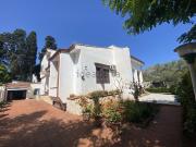 Case e ville in affitto di 260 m² in Via Alfredo...