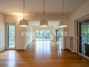 Case e ville in affitto di 270 m² in Via San Carlo