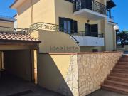 Case e ville in affitto di 270 m² in Via Vicinale fra...