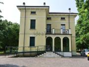 Case e ville in affitto di 289 m² in Via Emilio Lepido