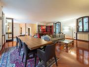 Case e ville in affitto di 295 m² in Via Edmondo de...