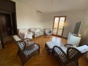 Case e ville in affitto di 240 m²