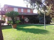 Case e ville in affitto di 300 m² in Via J.F. Kennedy, 10