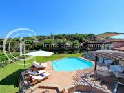 Case e ville in affitto di 300 m² in Via Mare Blu