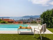 Case e ville in affitto di 320 m² in Via Sicilia, 8