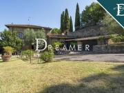 Case e ville in affitto di 360 m² in Via delle Campora, 55