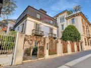 Case e ville in affitto di 449 m²