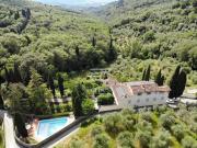 Case e ville in affitto di 600 m² in Via di Terzano, 45