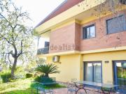 Case e ville in affitto di 610 m² in Via Mongibello, 3