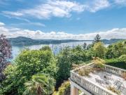 Case e ville in affitto di 765 m² in Via Saini