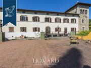 Case e ville in vendita di 1000 m²