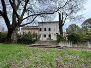 Case e ville in vendita di 1000 m²