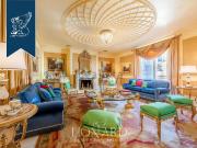 Case e ville in vendita di 1000 m²