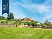 Case e ville in vendita di 1000 m²