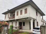 Case e ville in vendita di 1000 m²