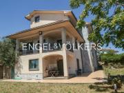 Case e ville in vendita di 1000 m² in Via Capodimonte