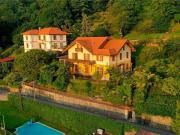 Case e ville in vendita di 1000 m² in Via Lago