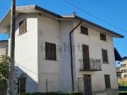 Case e ville in vendita di 100 m² in Via Busteggia, 33