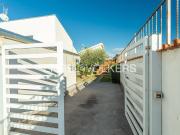 Case e ville in vendita di 100 m² in Via Giulio Bertoni