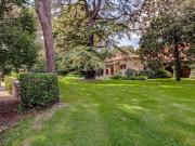 Case e ville in vendita di 1047 m² in Via Monte Patrizio