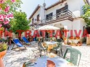 Case e ville in vendita di 105 m² in Via Alfredo Gargiulo