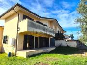 Case e ville in vendita di 105 m² in Via Botticelli, 10