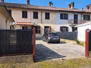 Case e ville in vendita di 105 m² in Via Isimbardi, 13