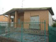 Case e ville in vendita di 105 m² in Via L. da Vinci, 2