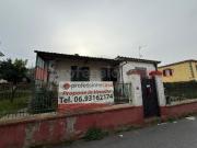 Case e ville in vendita di 106 m² in Via Cesena