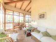 Case e ville in vendita di 1073 m² in Via Ugo Foscolo